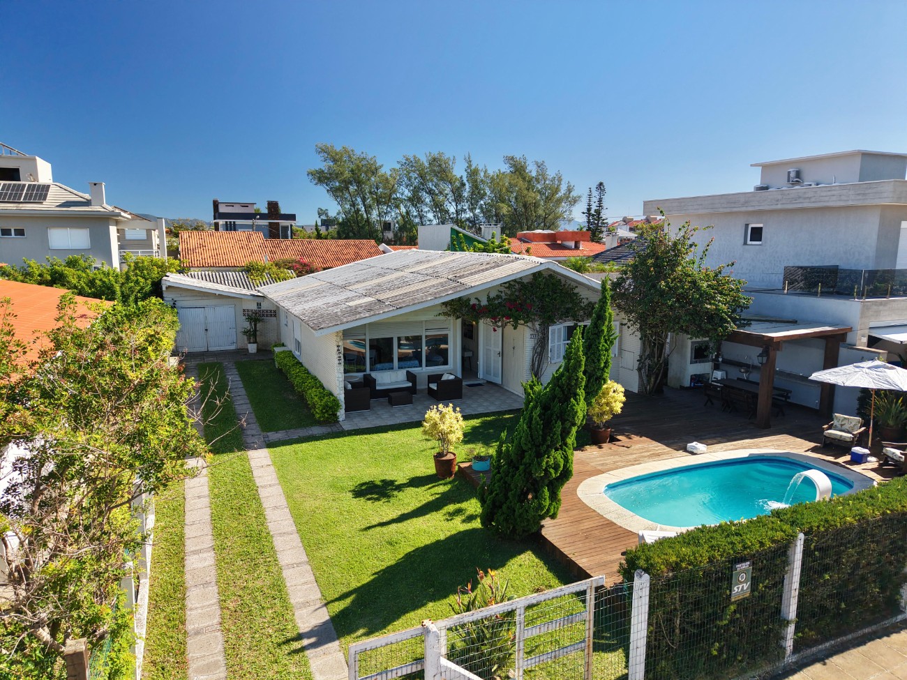 Casa 4 dormitórios à venda no bairro Atlântida em Xangri-lá - imovel 23