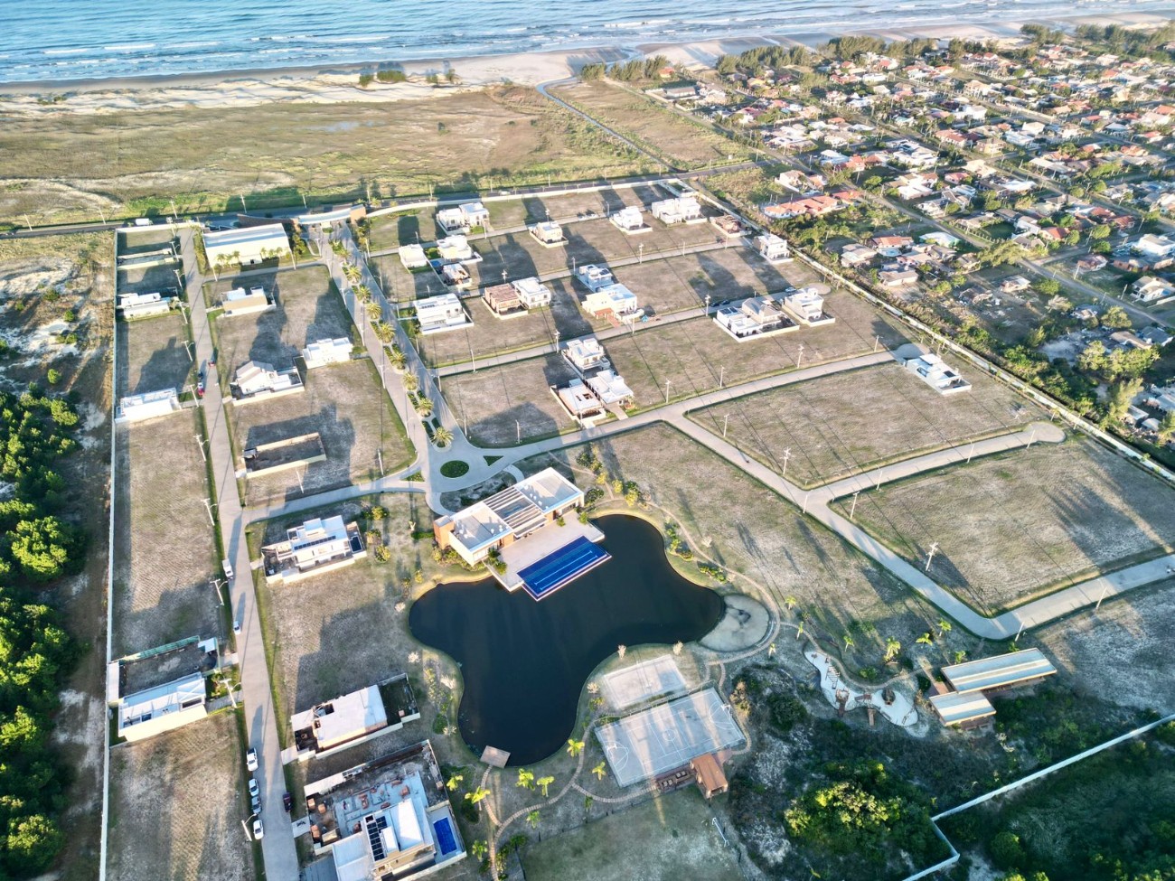 Terreno em condomínio à venda no bairro Arenas Curumim em Capão Da Canoa - imovel 46